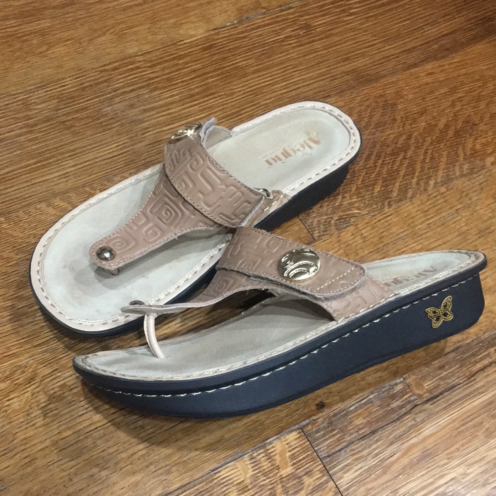 Alegria Women's Tan Sandals size 41